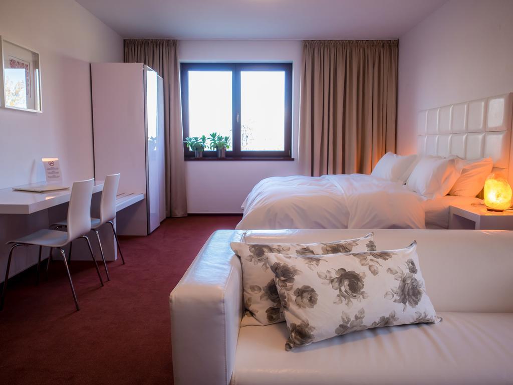 Hotel Cvilin 크르노프 외부 사진
