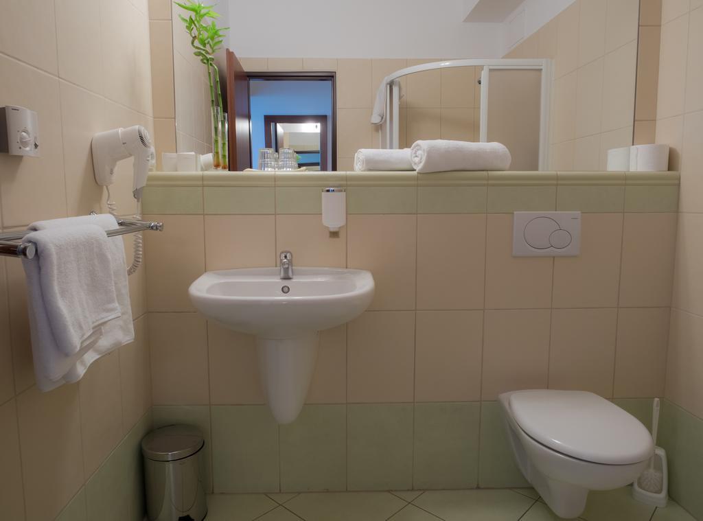 Hotel Cvilin 크르노프 외부 사진